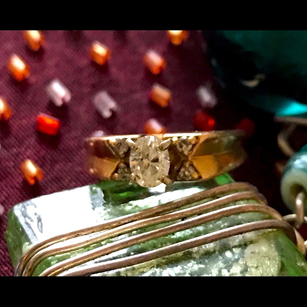 Diamond ring, size 4-5